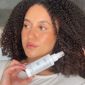 Alternative view of FRIZZ FIX LEAVE-IN SERUM