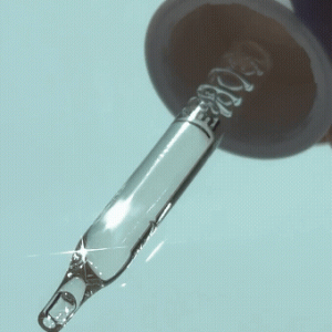 Alternative view of LOCK IN THICKER HAIR